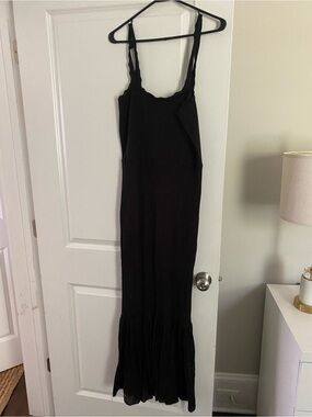 Women's Black Sleeveless Maxi Dress with Ruffled Hem knit dress NWT